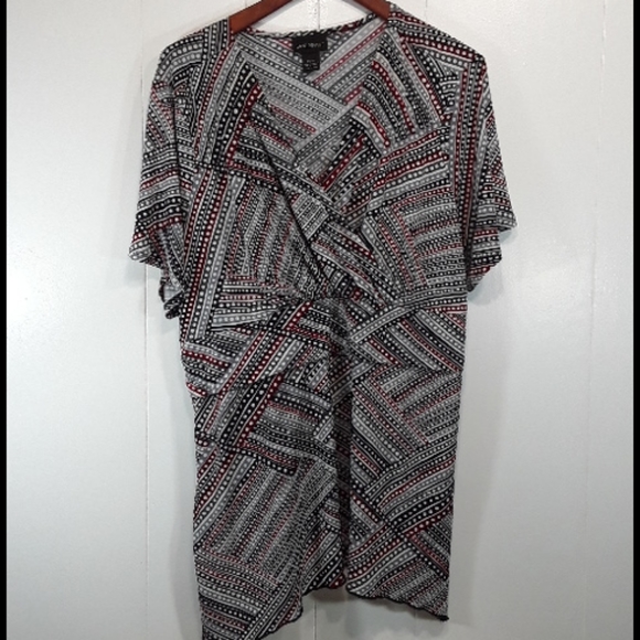 Lane Bryant polka dot crossover top size 26 / 28 - Picture 6 of 8